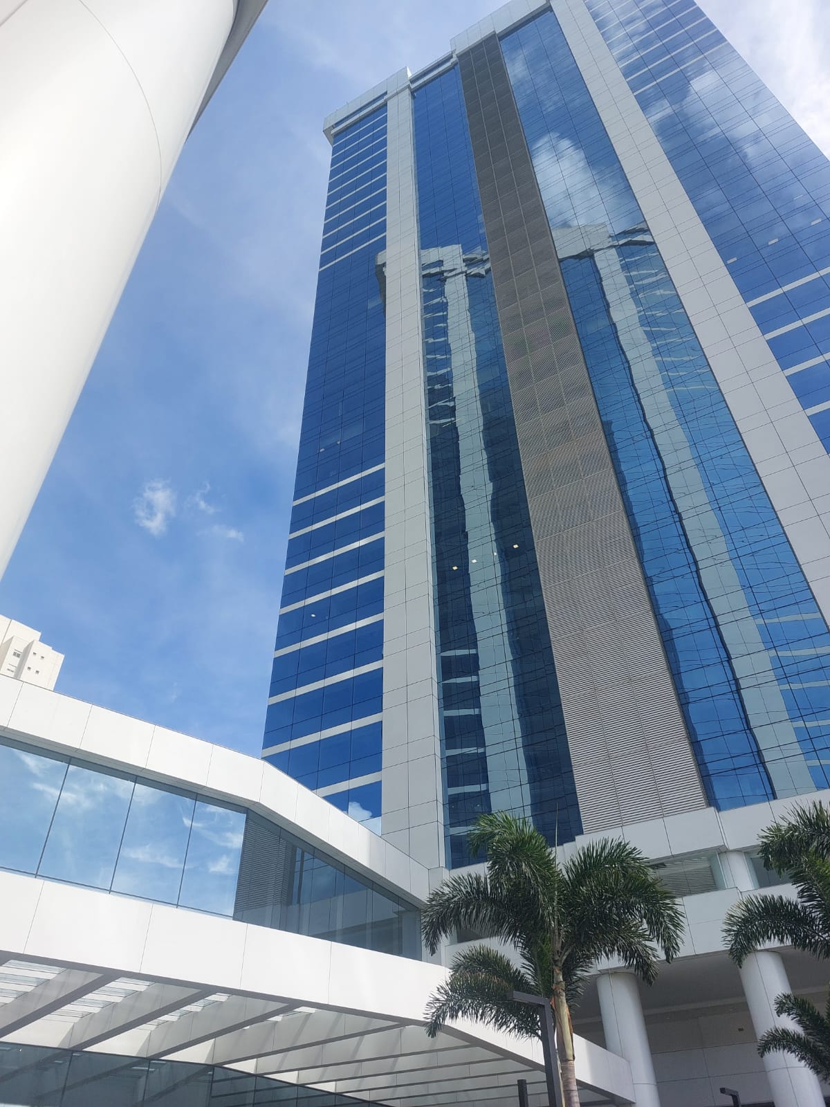 ad9752a6-f22b-424f-b192-03a20a53b5cd