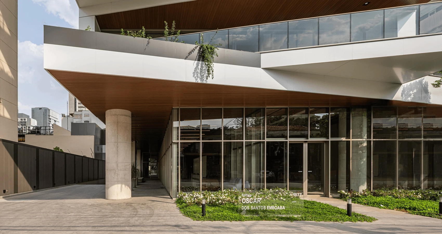 OSCAR-DOS-SANTOS-EMBOABA_10COLUMN