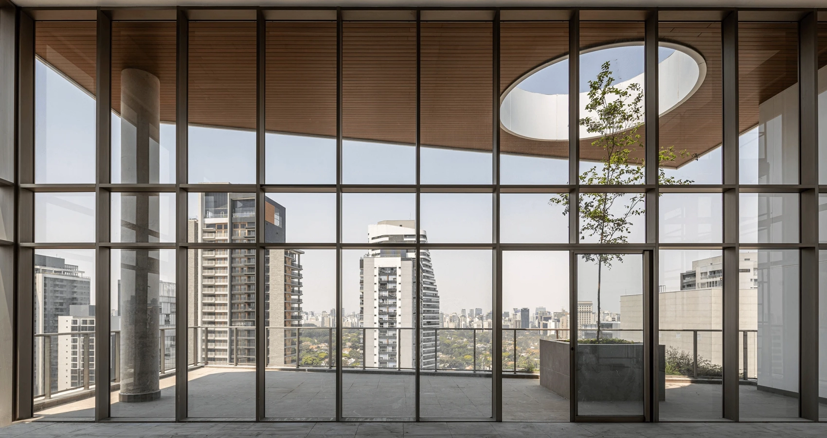 OSCAR-DOS-SANTOS-EMBOABA_10COLUMN1