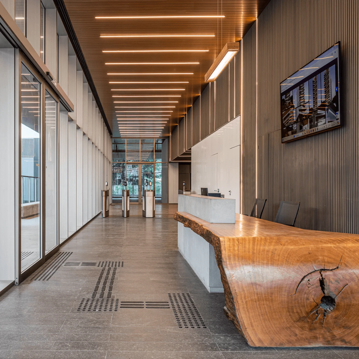 OSCAR-DOS-SANTOS-EMBOABA_8COLUMN2-1410×1410